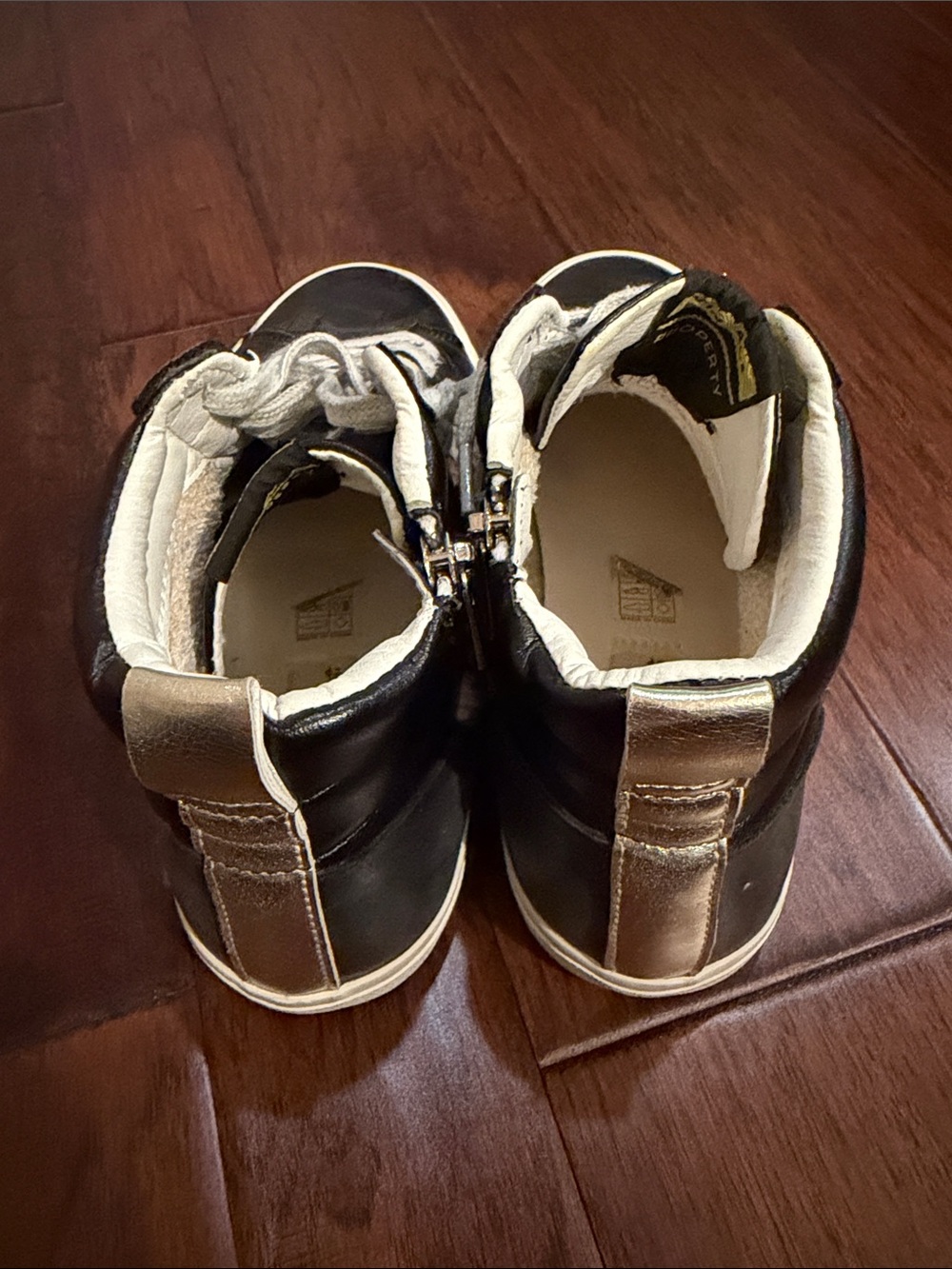 Vintage Havana Black & Leopard High-Top Sneakers with Cream Star Accent - Picture 5 of 6
